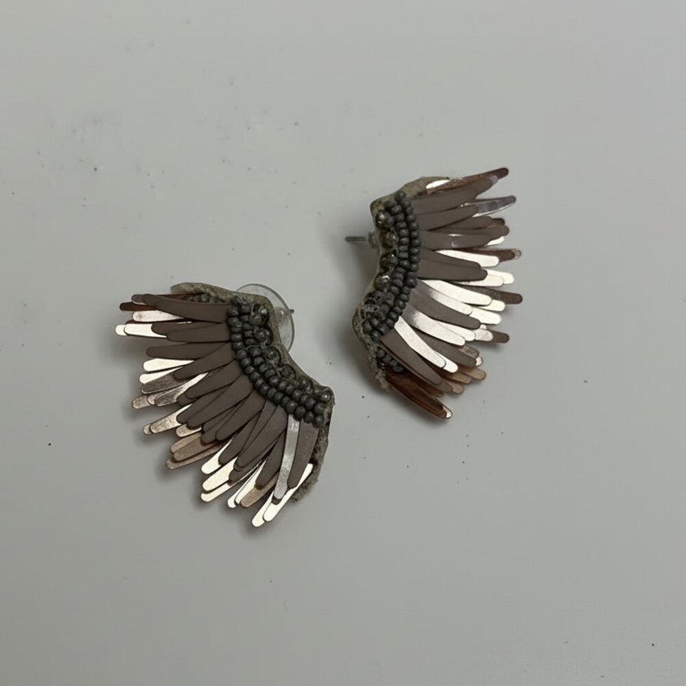 Mignonne Gavigan beige/rose gold Mini Madeline earrings